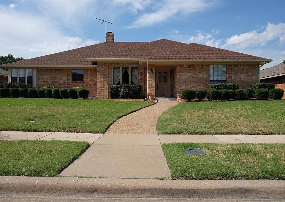 1st image of 2501 Primrose Dr