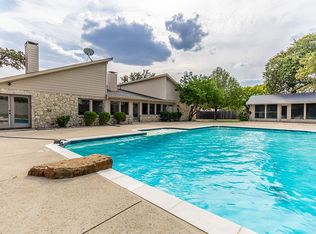 2300 W Continental Blvd, Southlake, TX 76092
