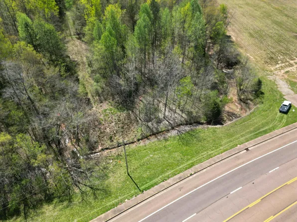 3 W Main St, Adamsville, TN 38310