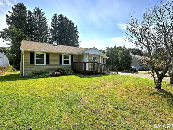 35 Corn Tassle Road, Naugatuck, CT 06770