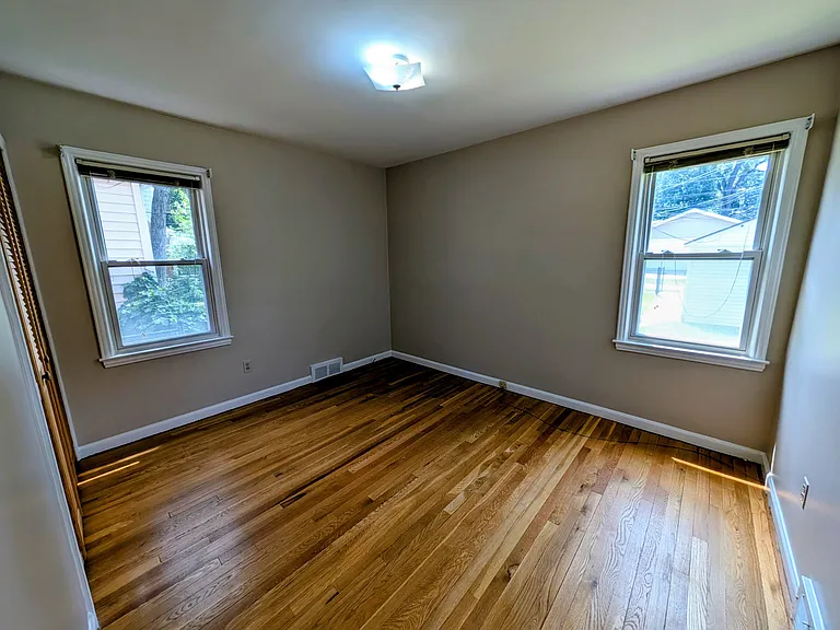 1409 Catalpa Dr #1 — Photo 11