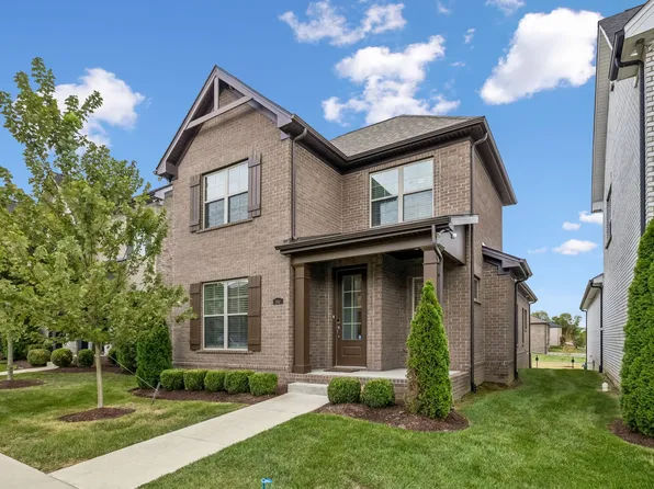 1143 Kennesaw Blvd, Gallatin, TN 37066