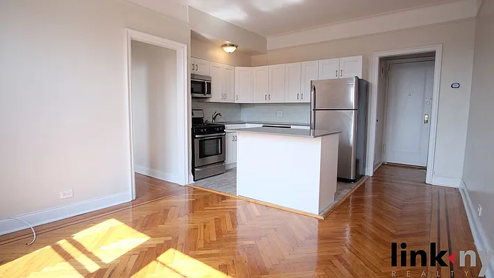 Rented by Link NY Realty | media 29