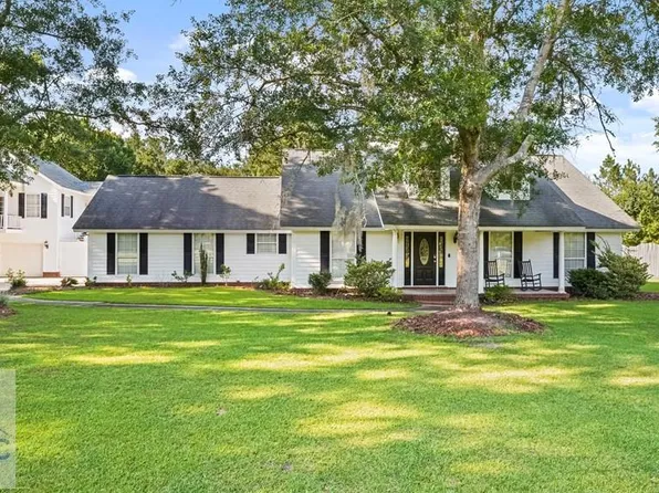 322 Damon Dr, Jesup, GA 31546