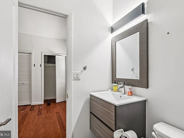 1917 Spring Garden St #2 — Photo 9