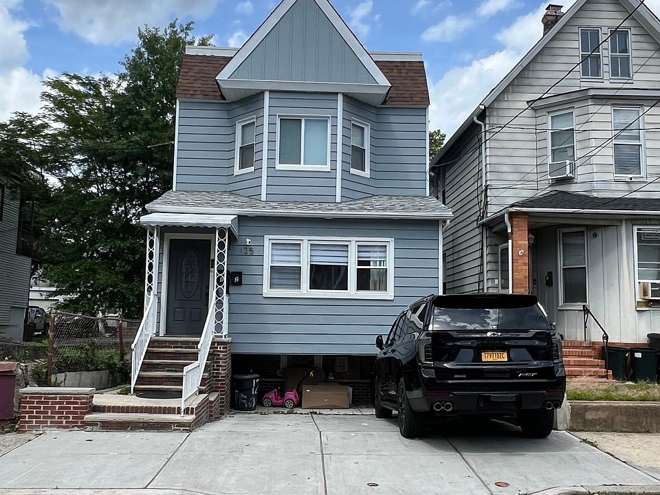 1st image of 125 W 22nd St #1