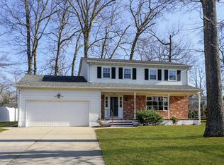 875 Brookside Dr, Toms River, NJ