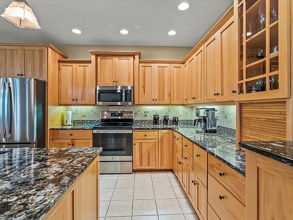 3rd image of 4217 Orchard Hill Dr
