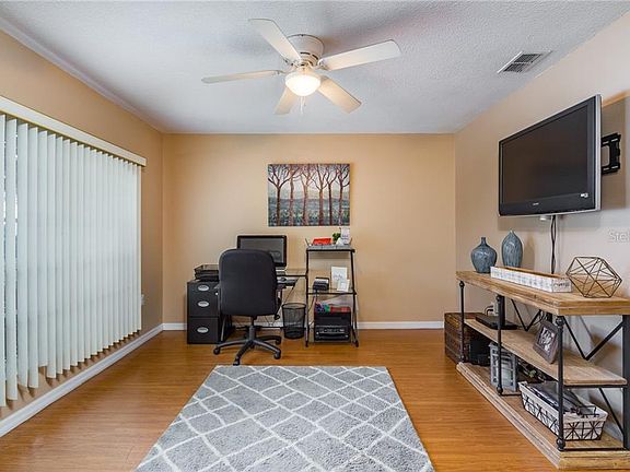 4th image of 3139 Valley Vista Cir