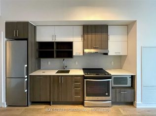 150 Fairview Mall Dr #401, Toronto, ON M2J0E7