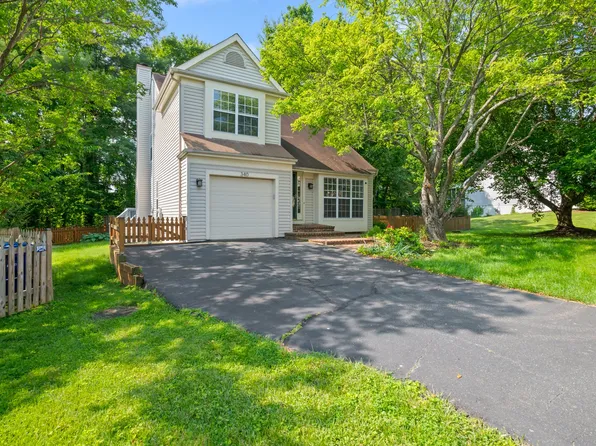 340 Foxridge Dr SW, Leesburg, VA 20175