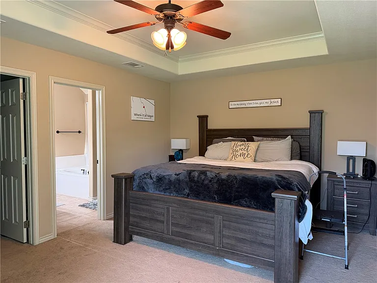 3908 Tournay Ln — Photo 8