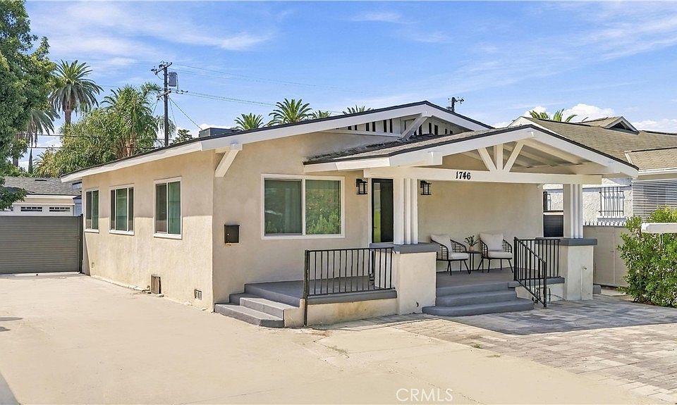 1st image of 1746 W 38th Pl