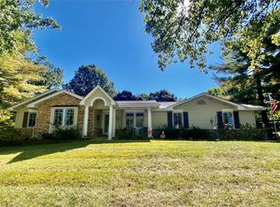 552 Timberidge Dr, Saint Peters, MO 63376