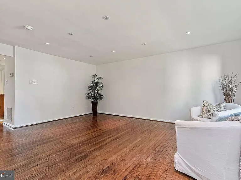 10606 Tuppence Ct — Photo 4