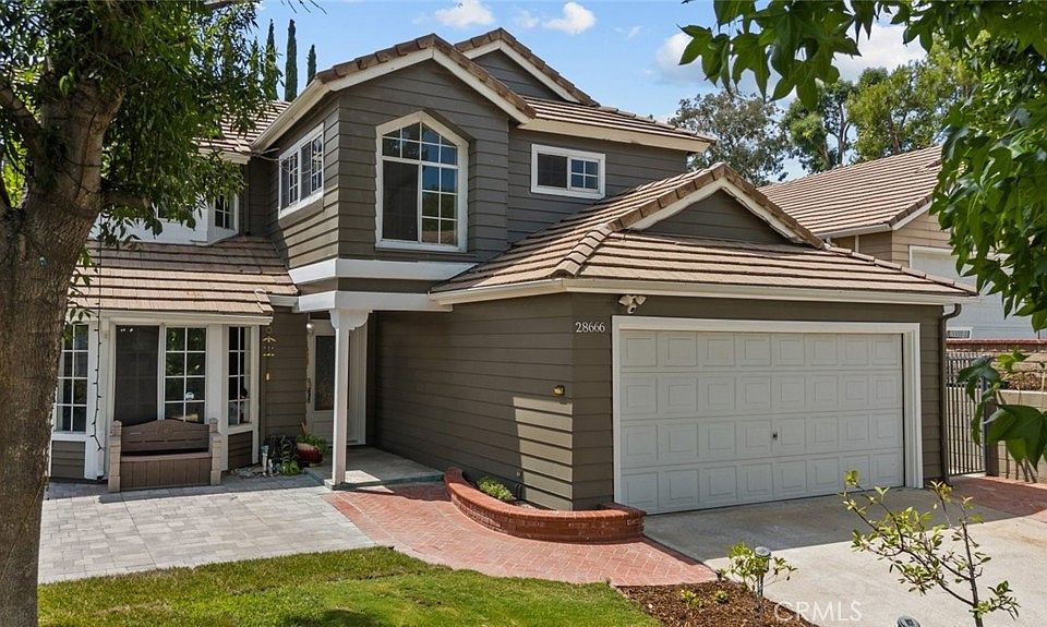 1st image of 28666 Meadowgrass Dr