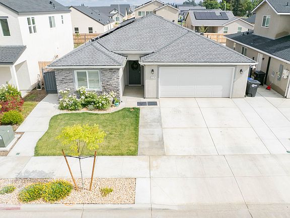 3rd image of 2214 W Glenn Avenue
