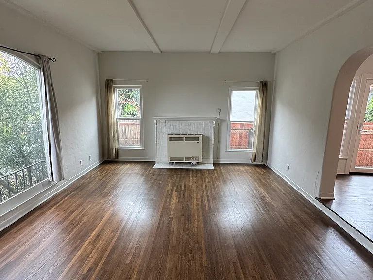 1874 S Redondo Blvd #1874 — Photo 13
