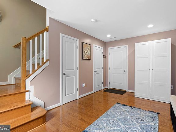 4th image of 1430 Wheyfield Dr