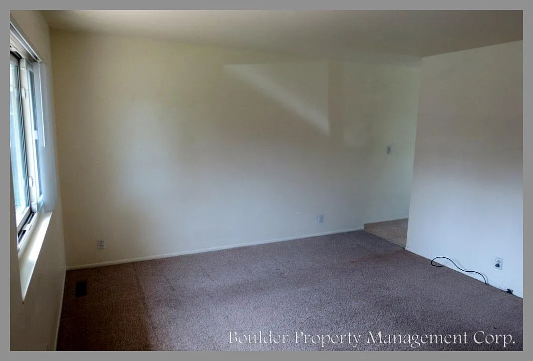 3 bed, 1.5 bath, $3,730 — Photo 2