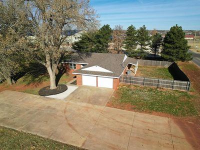 2301 S Randall Ave, Elk City, OK, 73644