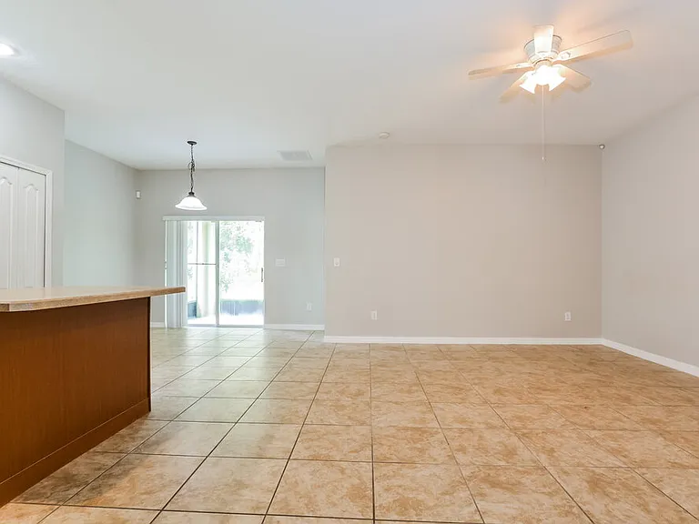 416 Marathon Ln — Photo 7