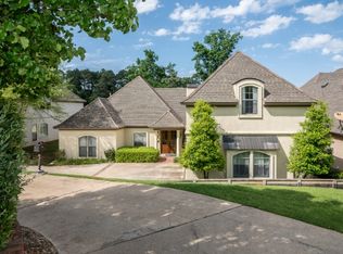 5 Beaux Rivages Dr, Shreveport, LA 71106