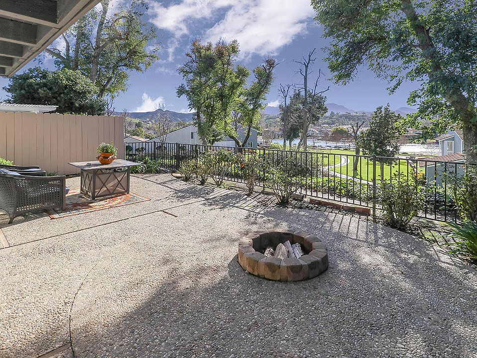 1st image of 32120 Lake Meadow Ln