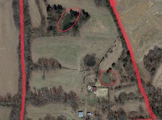 447 Christmasville Rd, Trenton, TN 38382