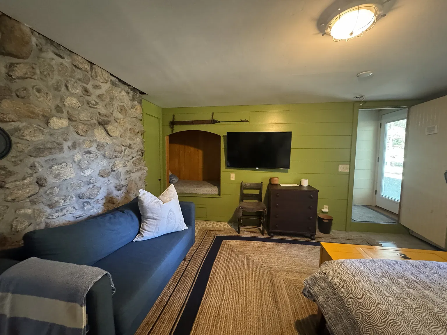 1 bed, 924 sqft, $3,500 — Photo 3