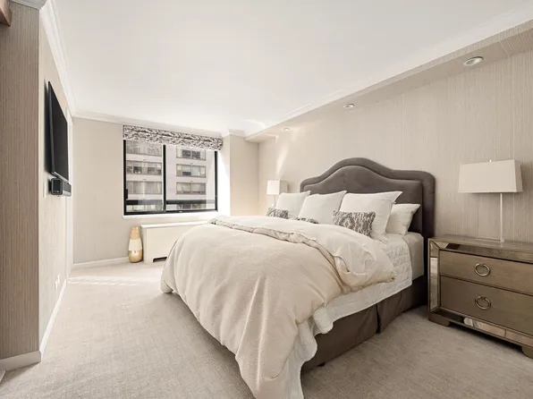 171 East 84th Street image 8 of 18