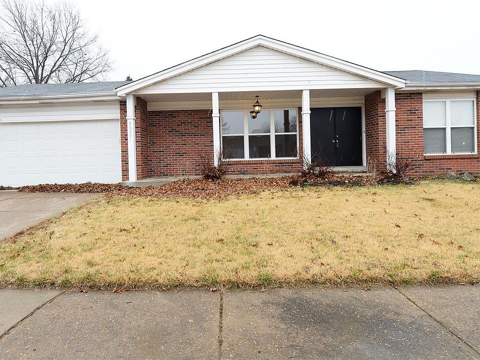 1st image of 4057 Waterfall Dr