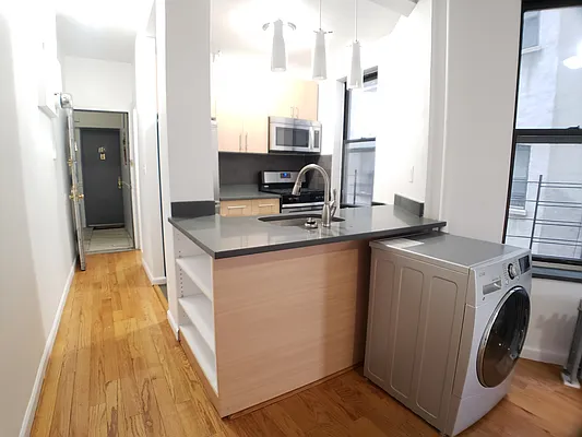 Rented by Keller Williams NYC | media 17