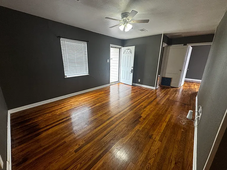 4212 S Van Buren St — Photo 12