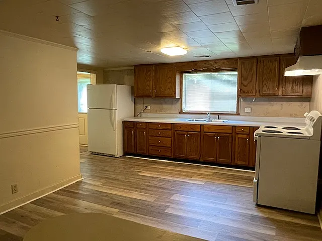 1509 W Main St — Photo 2