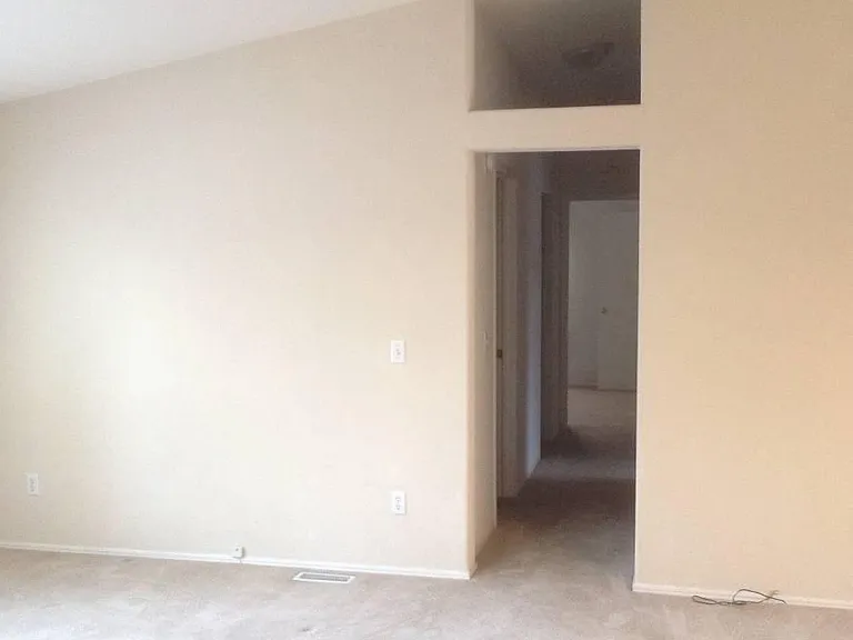16661 Bitterbrush Ln — Photo 8