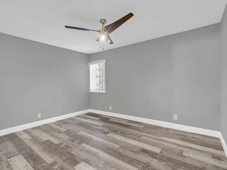 8911 NW 28th Dr #32 — Photo 21
