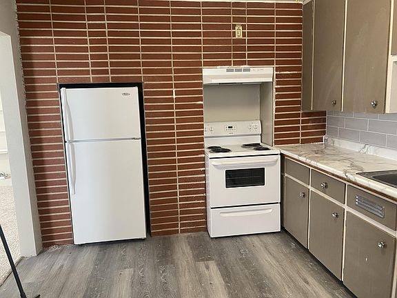 5th image of 4521 Rushmore Dr NE #10912938
