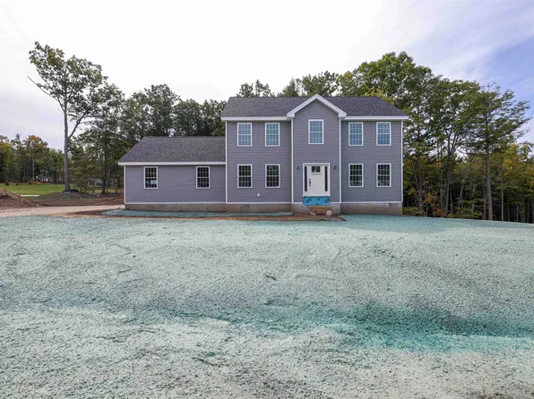 8 Blaisdell Court, Raymond, NH 03077