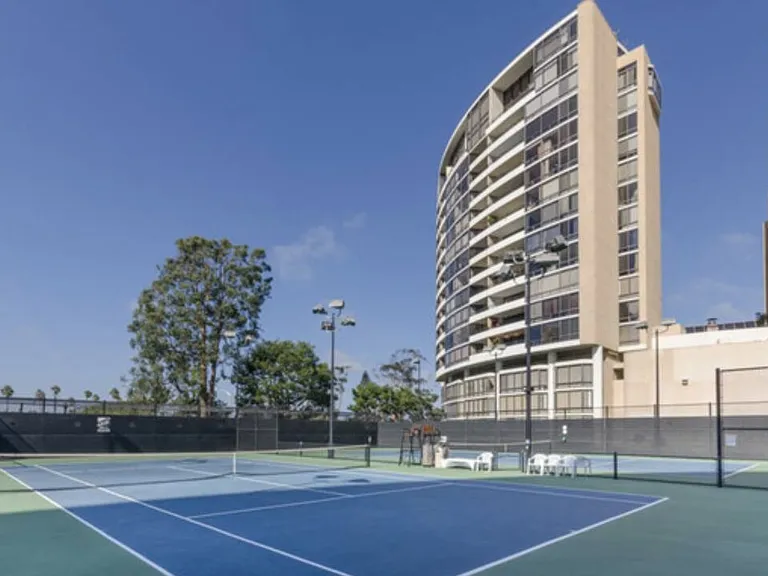 4335 Marina City Dr #642 — Photo 30
