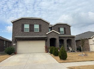 808 Lemongrass Ct, Fort Worth, TX 76131