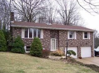 264 Maplewood Dr, Mcmurray, PA