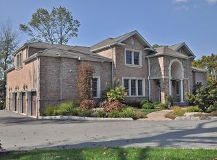 5 Mountain Rd, Wayne, NJ 07470