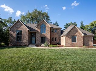 13510 W Maple Ridge Rd, New Berlin, WI 53151