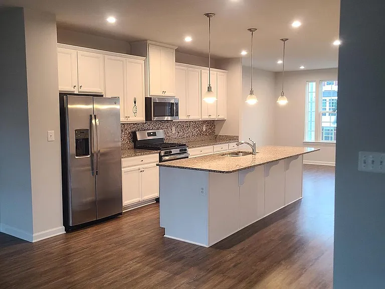 1006 Valley Run Dr — Photo 6