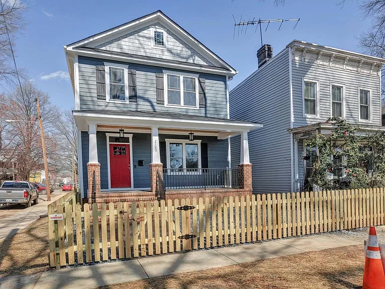 2122 Parkwood Ave — Photo 4