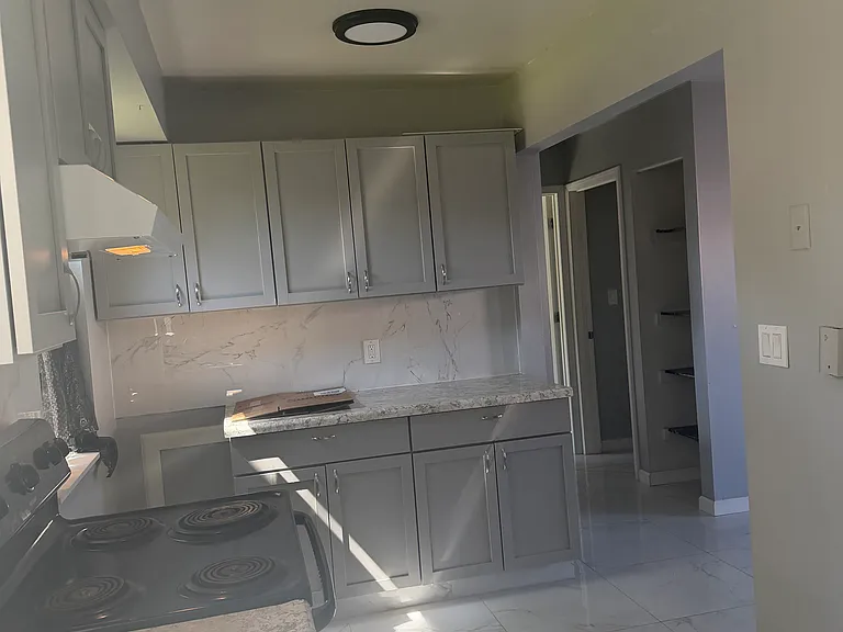 90 Sciota Ave #2 — Photo 11
