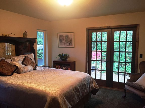 Lower Master Bedroom