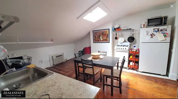 Rented by ZealEstate Group Inc | media 8