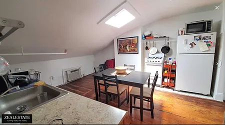 Rented by ZealEstate Group Inc